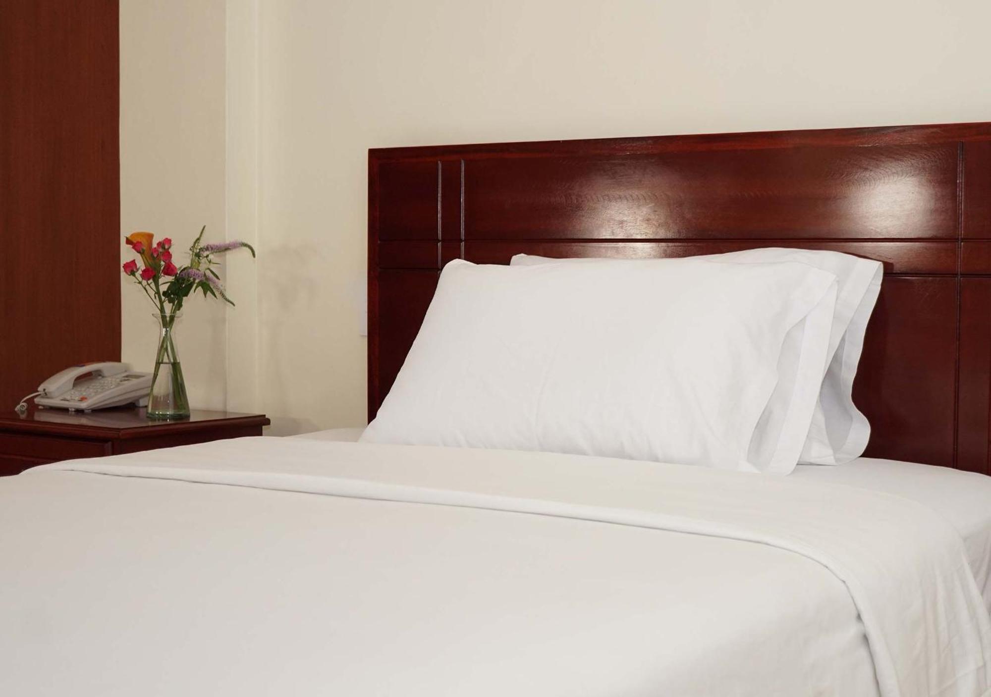 Hotel Lottus Quito Extérieur photo