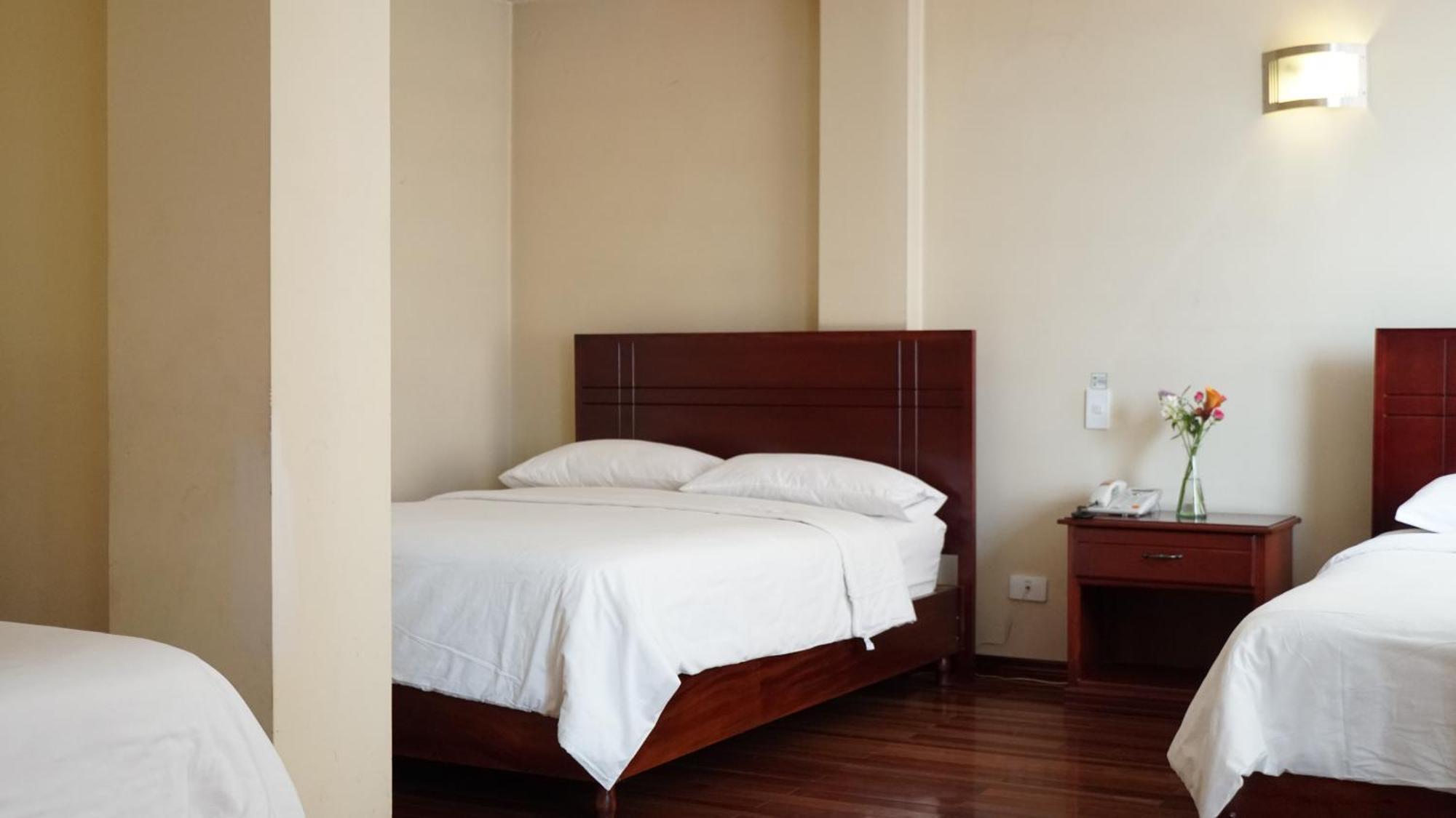 Hotel Lottus Quito Extérieur photo