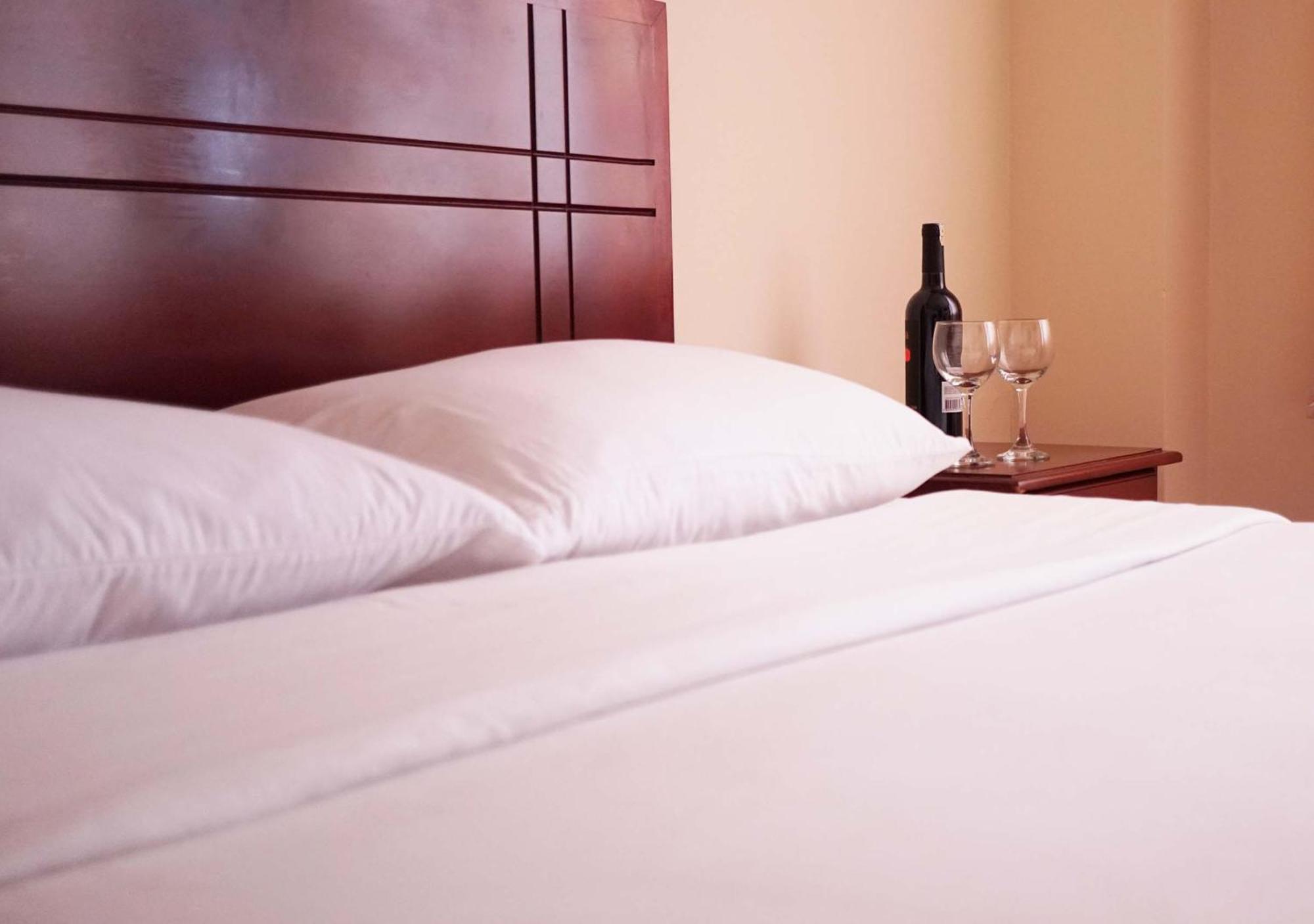 Hotel Lottus Quito Extérieur photo