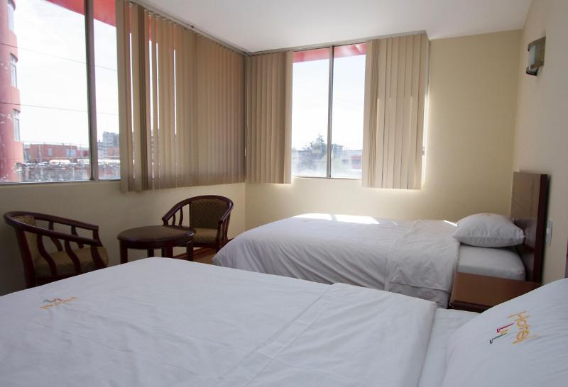 Hotel Lottus Quito Extérieur photo